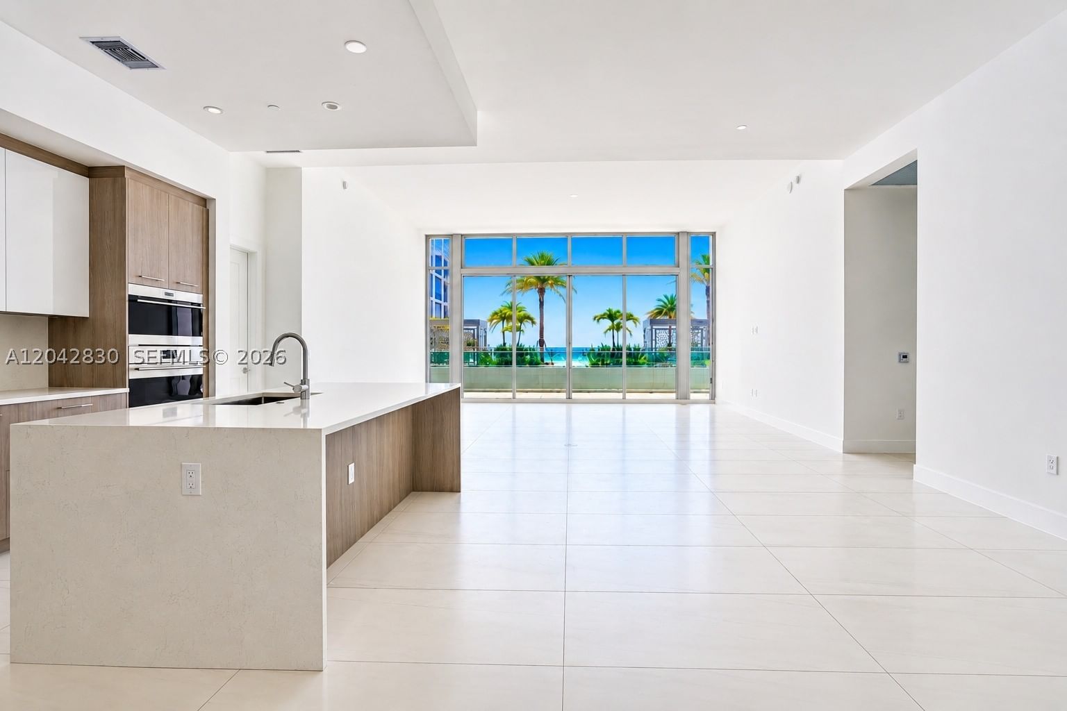 Real estate property located at 153 Seabreeze Blvd #401, Broward, Selene Condo, Fort Lauderdale, FL