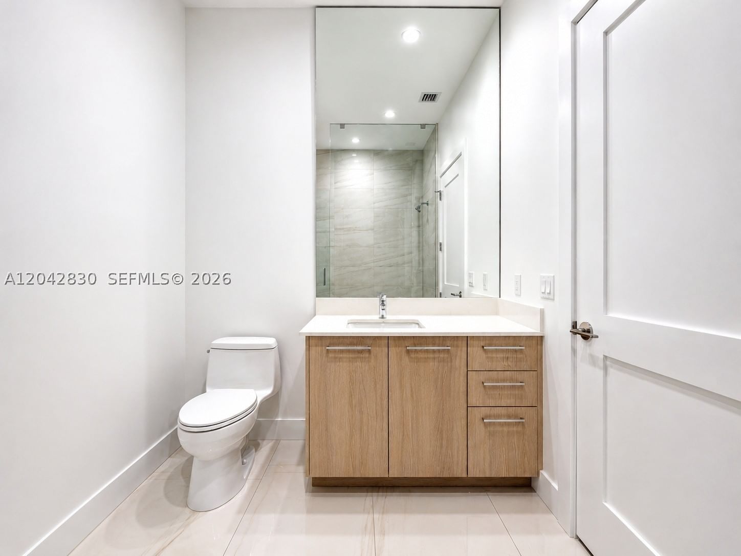 Real estate property located at 153 Seabreeze Blvd #401, Broward, Selene Condo, Fort Lauderdale, FL