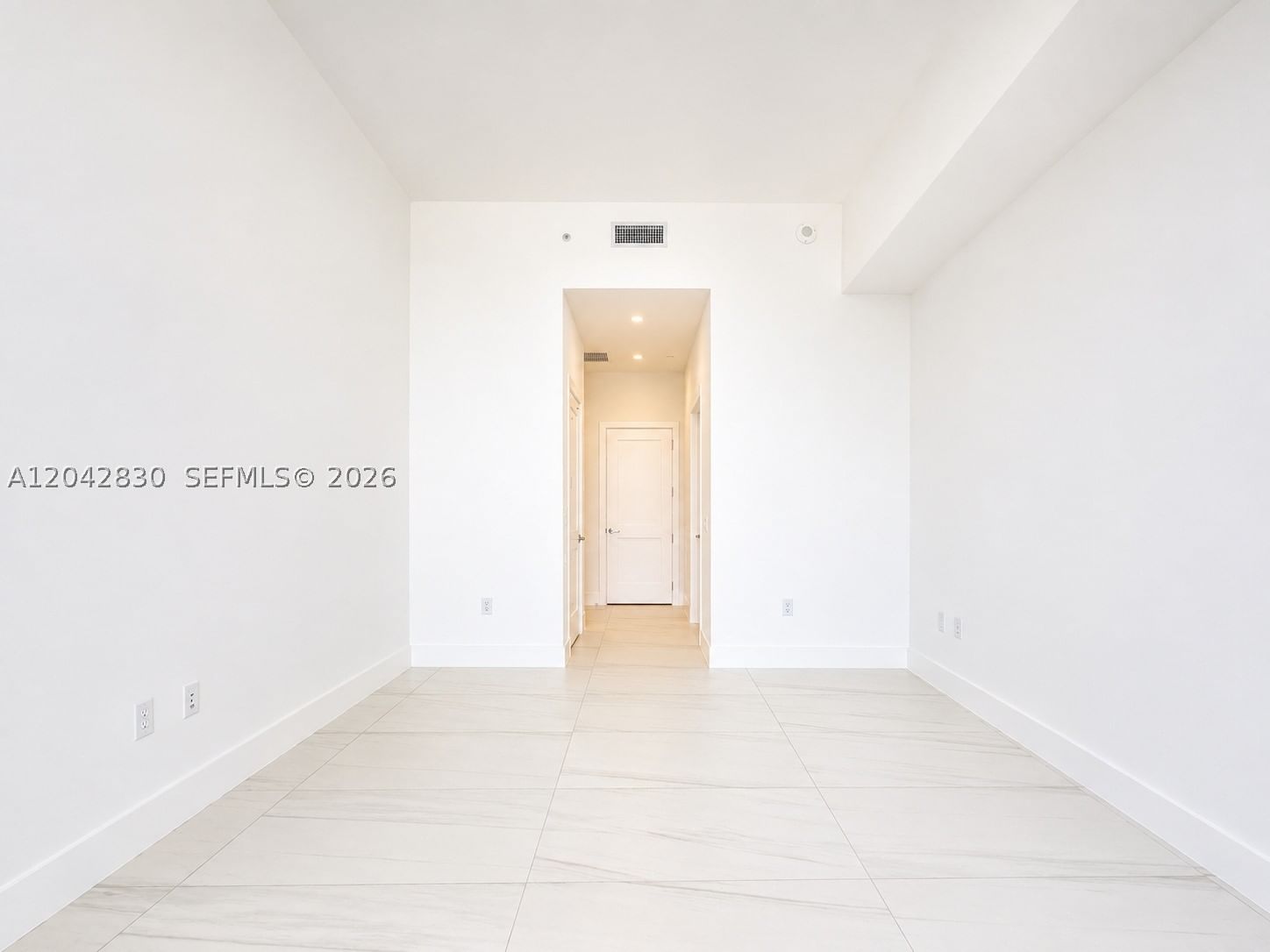 Real estate property located at 153 Seabreeze Blvd #401, Broward, Selene Condo, Fort Lauderdale, FL