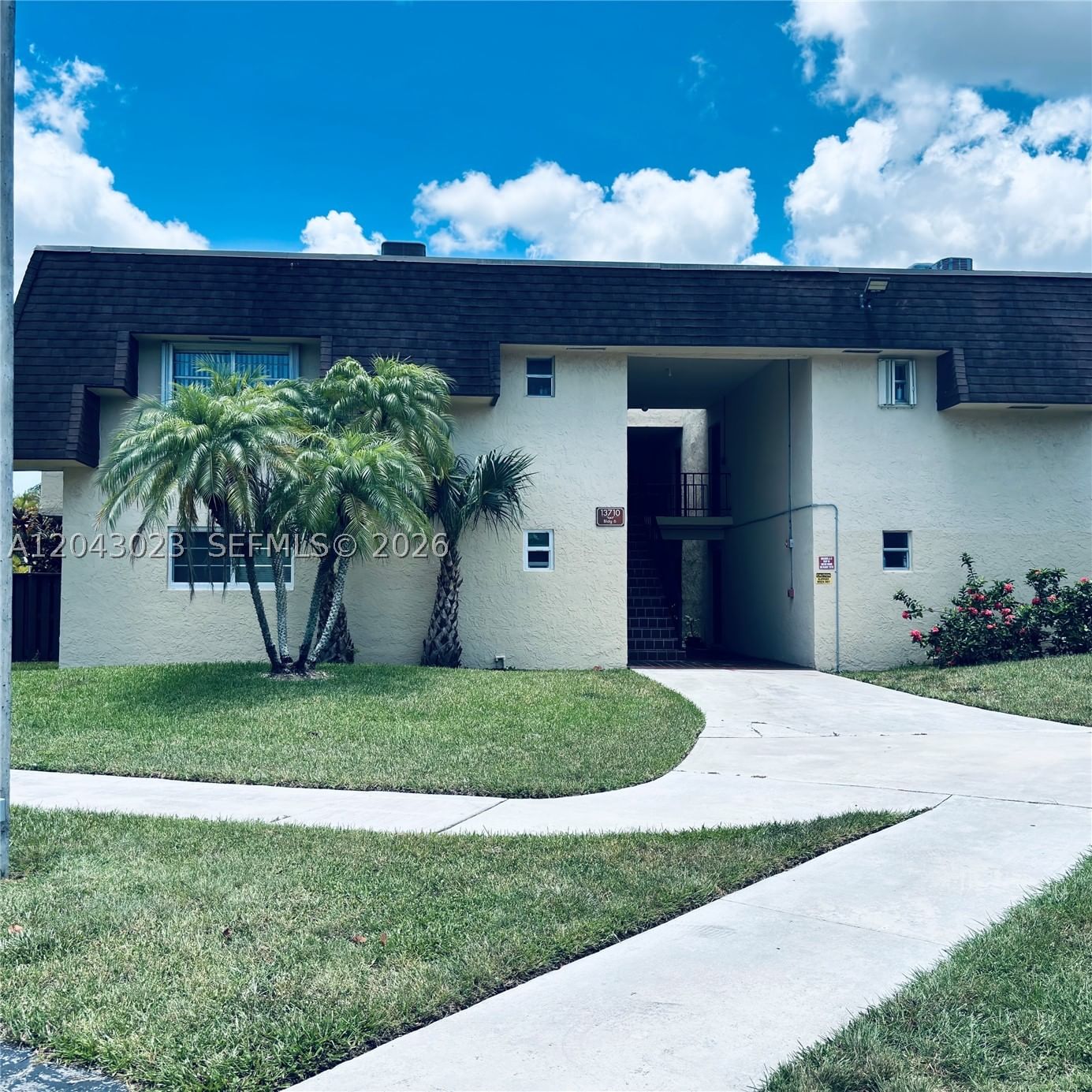 Real estate property located at 13710 90th Ave #4, Miami-dade, Heather Walk Condo, Miami, FL