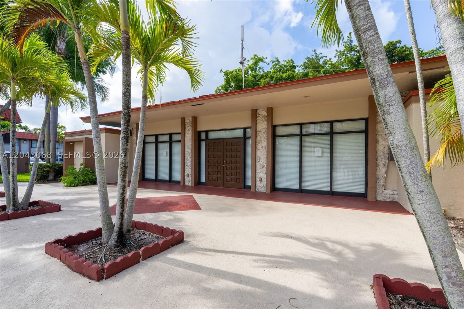 Real estate property located at 10501 108th Ave #209, Miami-dade, Kendallwood Villas Condo, Miami, FL
