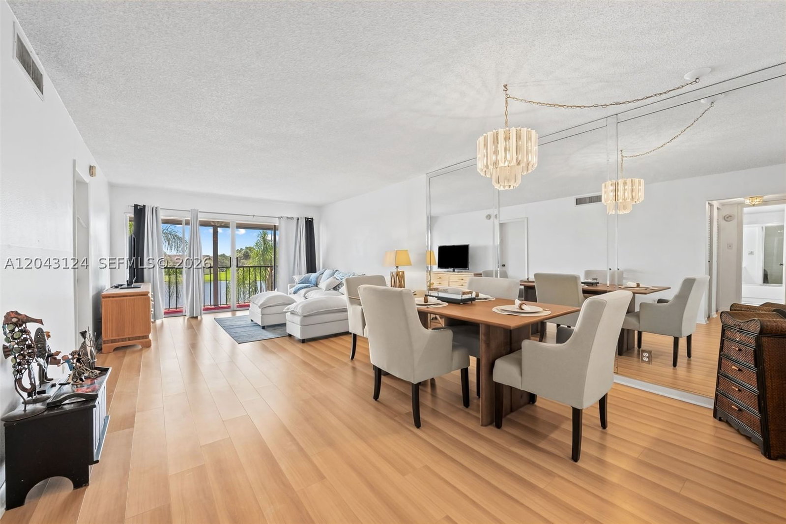 Real estate property located at 4025 Nob Hill Rd #301, Broward, Sunrise Island Condominiu, Sunrise, FL