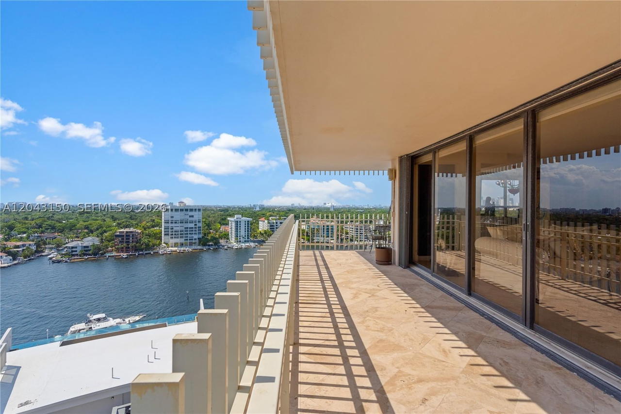 Real estate property located at 3 Grove Isle Dr C1610, Miami-dade, Grove Isle Condo, Miami, FL