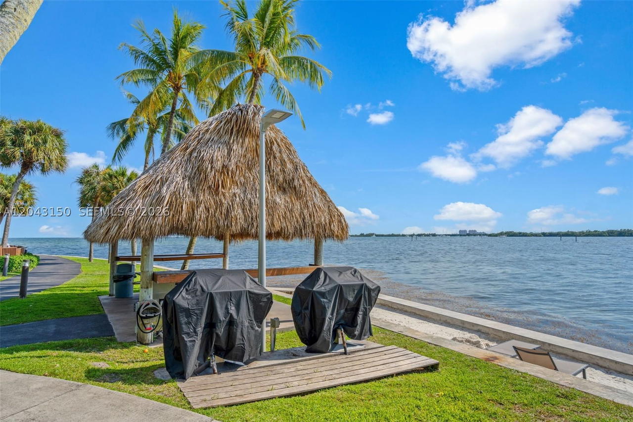 Real estate property located at 3 Grove Isle Dr C1610, Miami-dade, Grove Isle Condo, Miami, FL