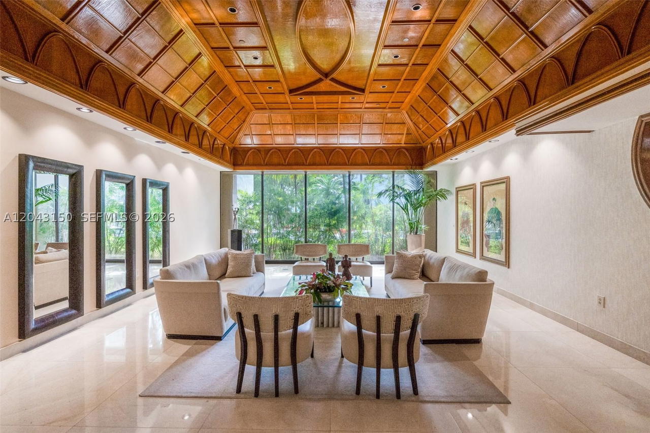 Real estate property located at 3 Grove Isle Dr C1610, Miami-dade, Grove Isle Condo, Miami, FL