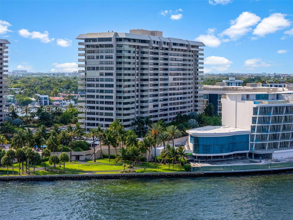 Real estate property located at 3 Grove Isle Dr C1610, Miami-dade, Grove Isle Condo, Miami, FL