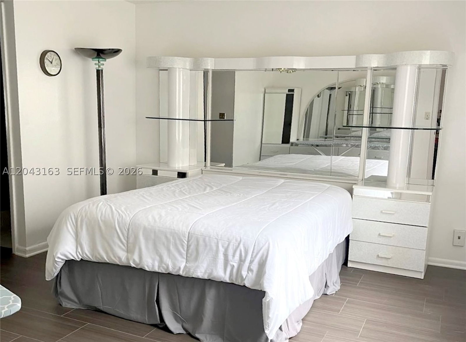 Real estate property located at 9481 Sunrise Lakes Blvd #208, Broward, Sunrise Lakes 129 Condo, Sunrise, FL