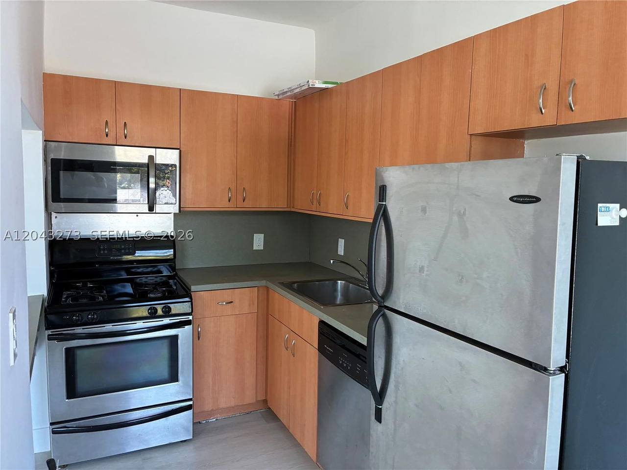 Real estate property located at 1618 Michigan Ave #38, Miami-dade, The Michigan Condo, Miami Beach, FL
