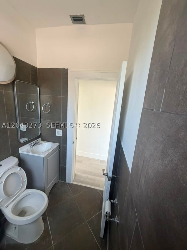 Real estate property located at 1618 Michigan Ave #38, Miami-dade, The Michigan Condo, Miami Beach, FL