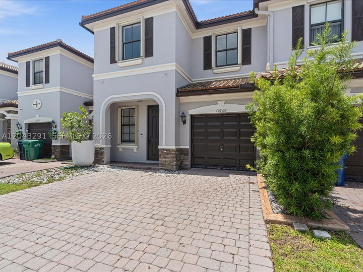 Real estate property located at 11628 87th Ln #11628, Miami-dade, St Moritz Estates, Doral, FL