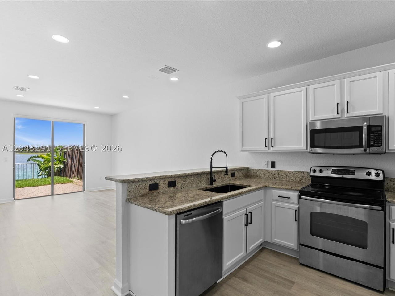 Real estate property located at 11628 87th Ln #11628, Miami-dade, St Moritz Estates, Doral, FL