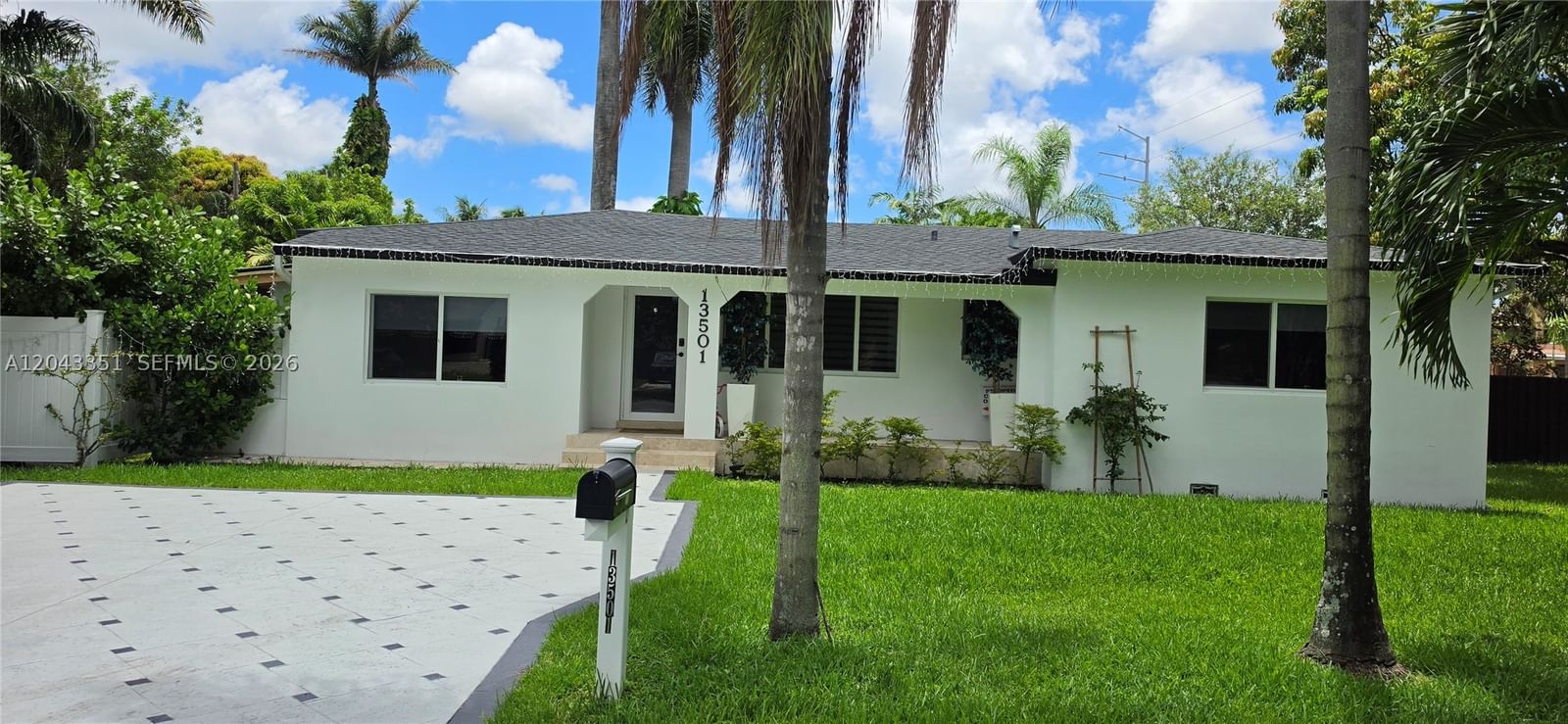 Real estate property located at 13501 Miami Ct, Miami-dade, Biscayne Gardens Sec H Pa, Miami, FL