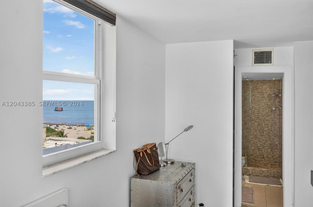 Real estate property located at 401 Ocean Dr #1001, Miami-dade, The Presidential Condo, Miami Beach, FL