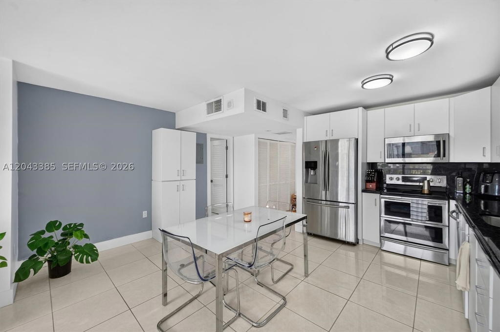 Real estate property located at 401 Ocean Dr #1001, Miami-dade, The Presidential Condo, Miami Beach, FL
