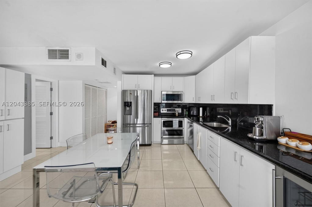 Real estate property located at 401 Ocean Dr #1001, Miami-dade, The Presidential Condo, Miami Beach, FL