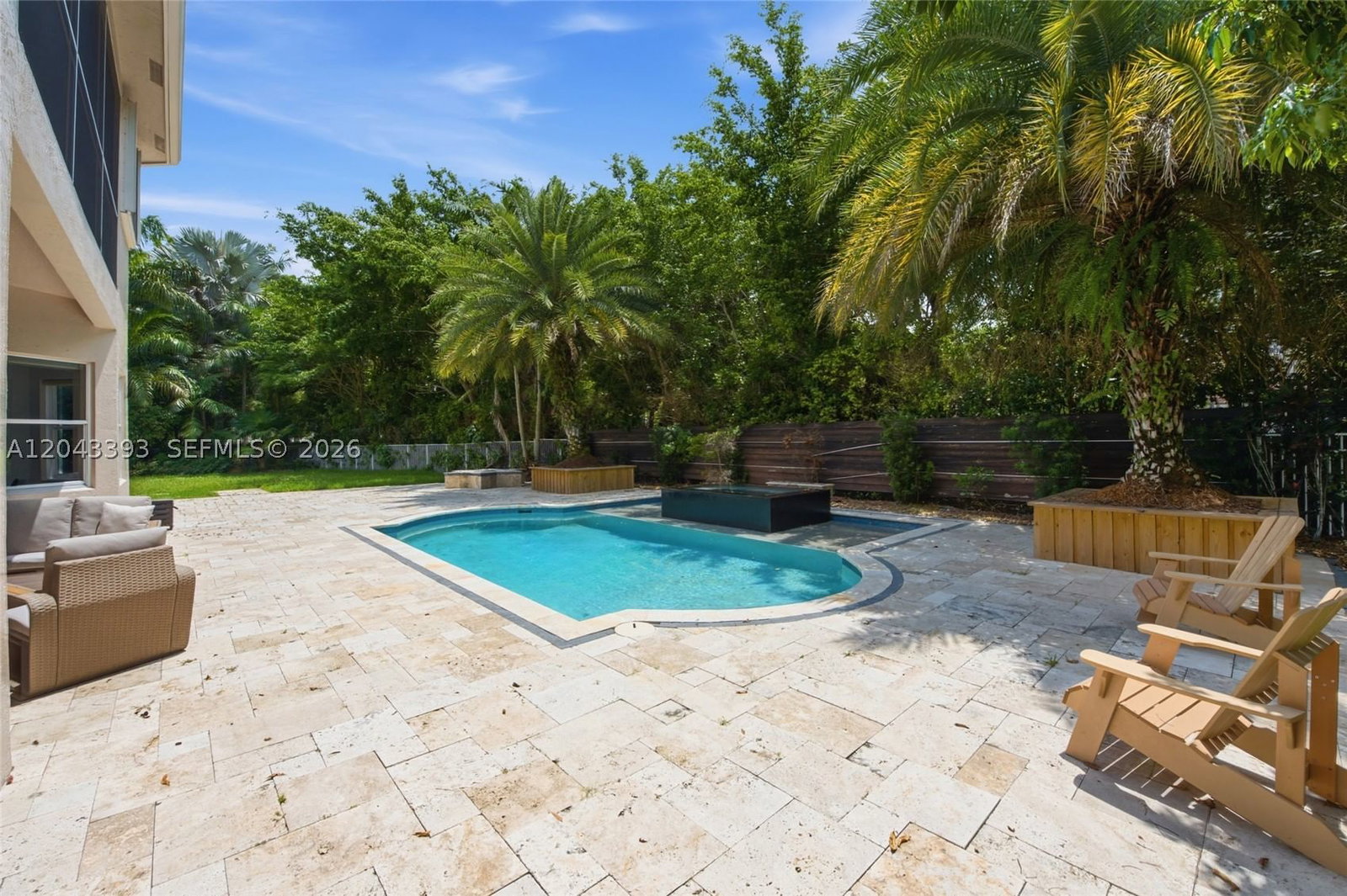 Real estate property located at 1585 Victoria Isle Way, Broward, Weston Hills, Weston, FL
