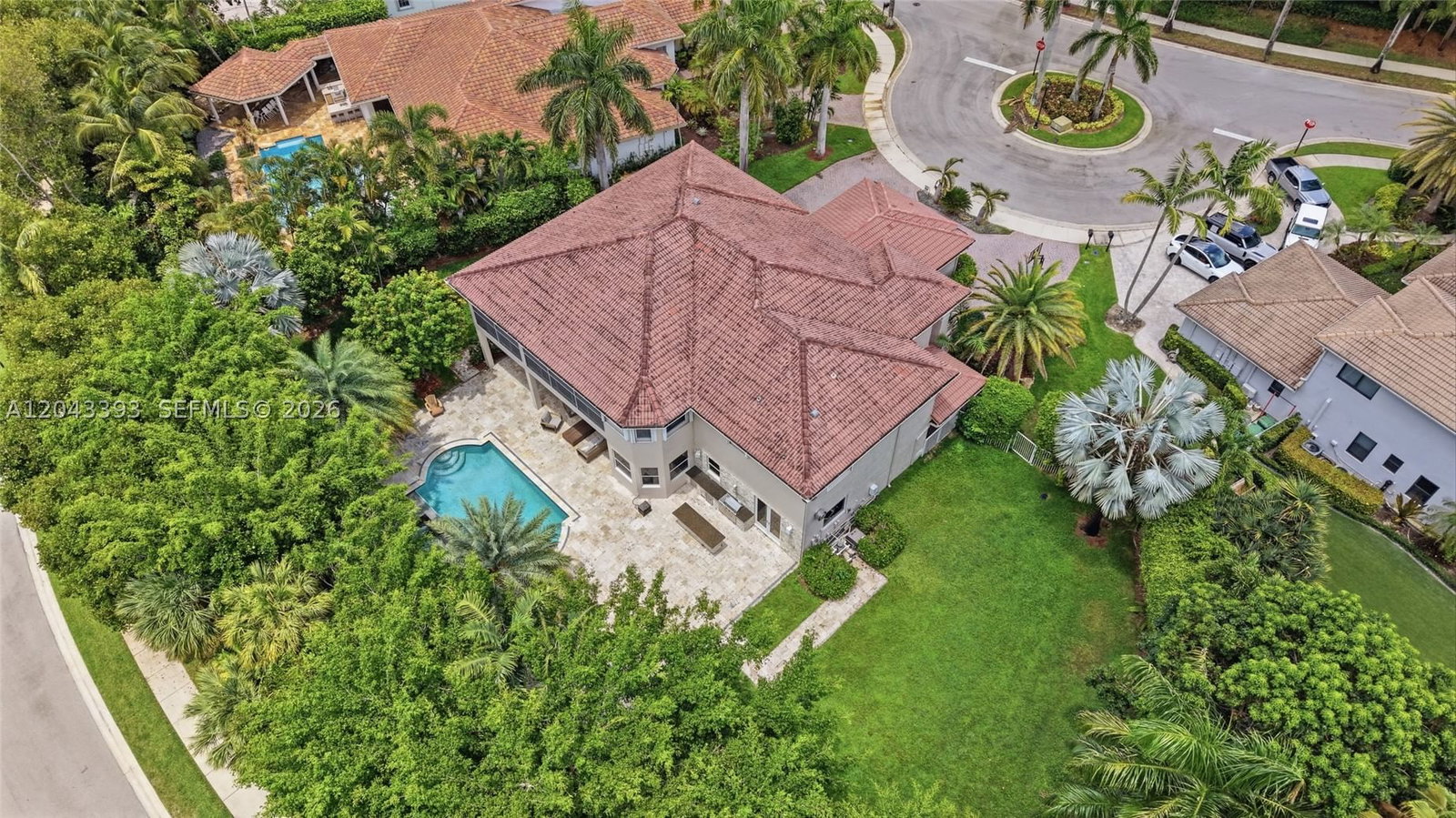 Real estate property located at 1585 Victoria Isle Way, Broward, Weston Hills, Weston, FL