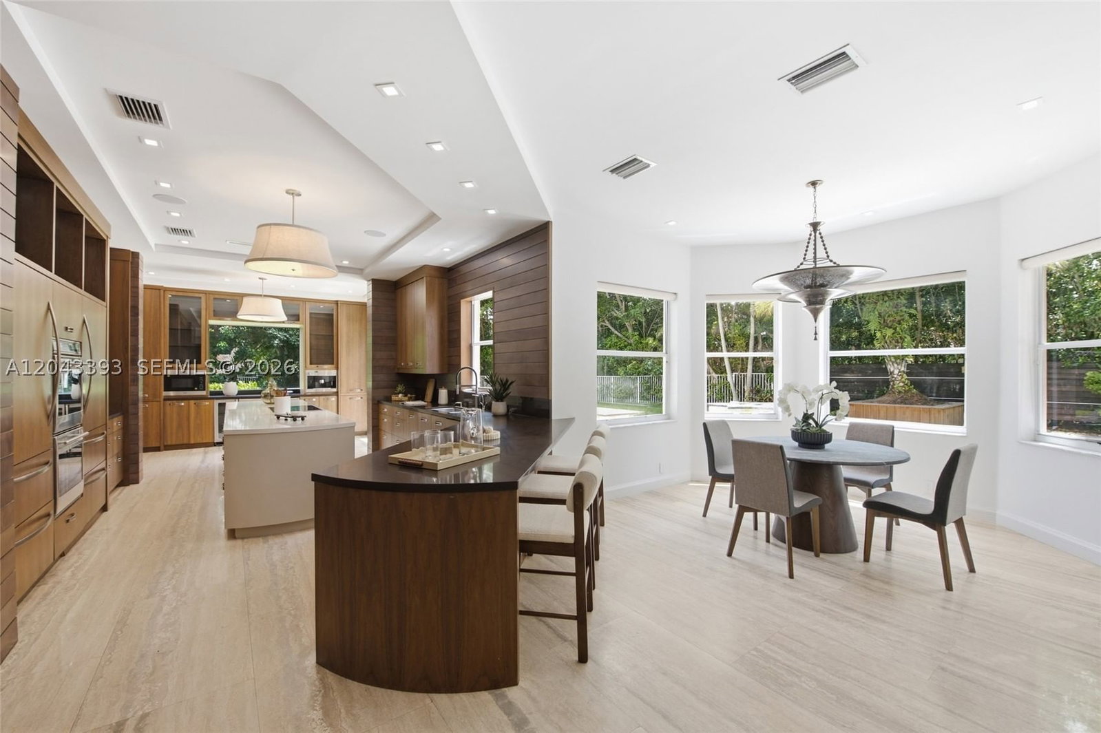 Real estate property located at 1585 Victoria Isle Way, Broward, Weston Hills, Weston, FL