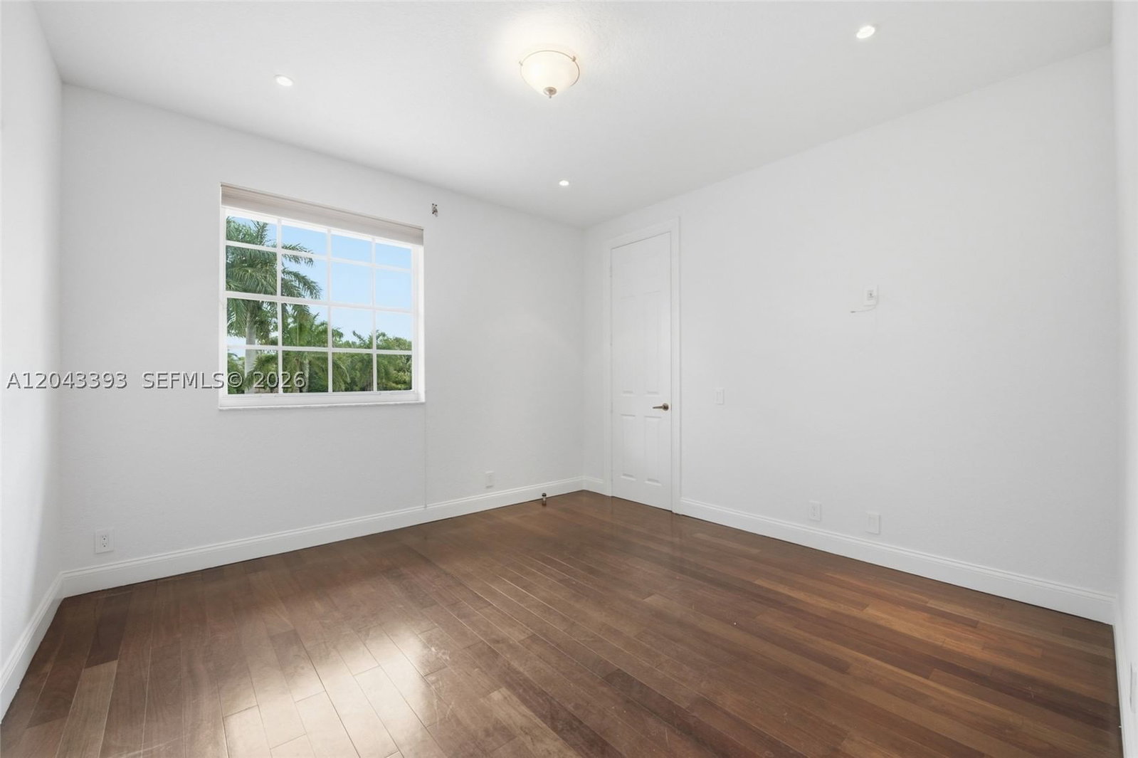 Real estate property located at 1585 Victoria Isle Way, Broward, Weston Hills, Weston, FL
