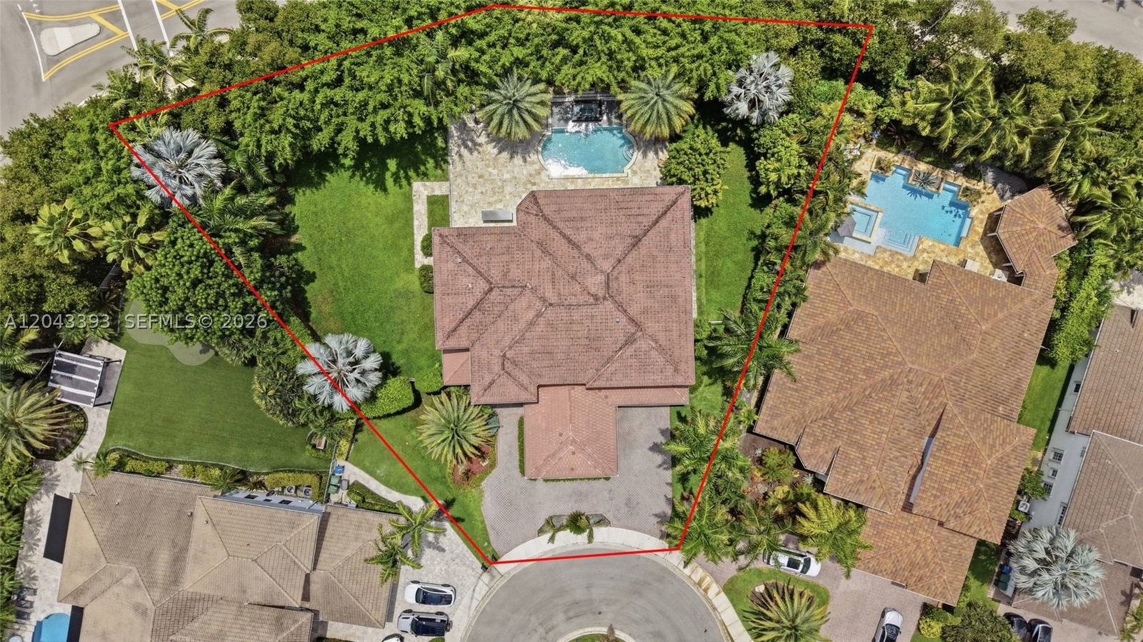 Real estate property located at 1585 Victoria Isle Way, Broward, Weston Hills, Weston, FL