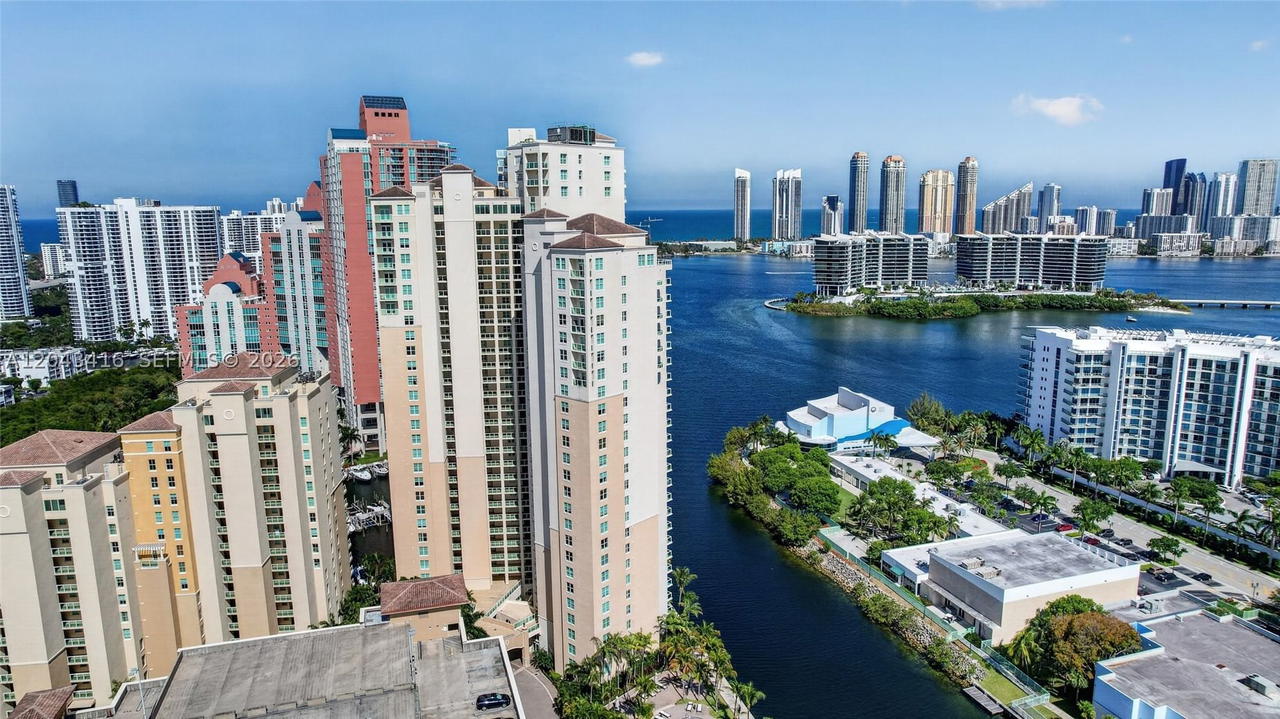 Real estate property located at 3330 190th St #718, Miami-dade, Aventura Marina Condo Num, Aventura, FL