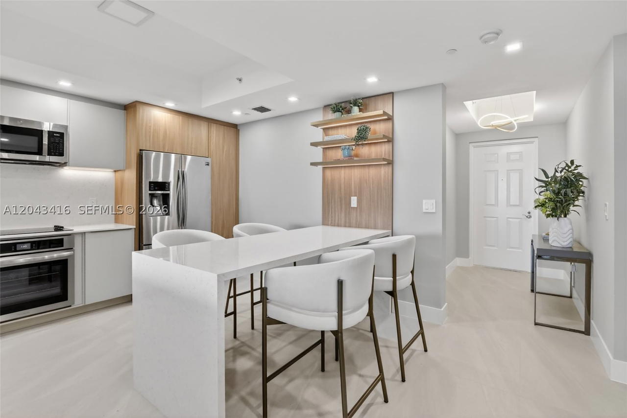 Real estate property located at 3330 190th St #718, Miami-dade, Aventura Marina Condo Num, Aventura, FL
