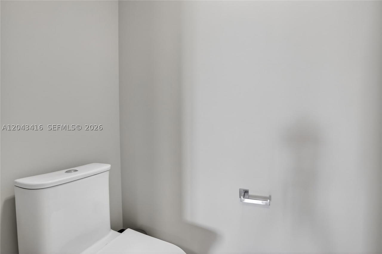 Real estate property located at 3330 190th St #718, Miami-dade, Aventura Marina Condo Num, Aventura, FL