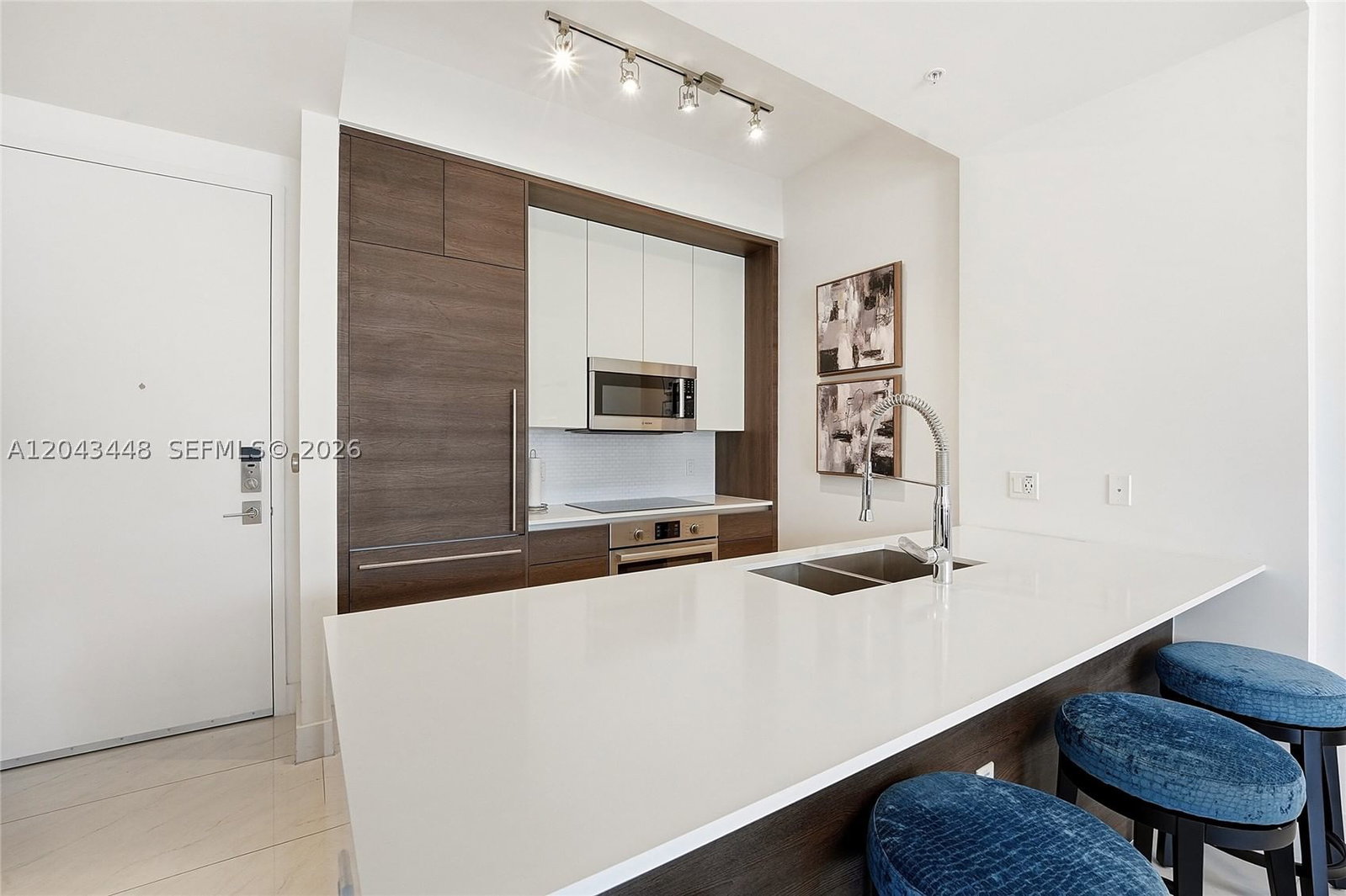 Real estate property located at 301 Altara Ave UPH1005, Miami-dade, Merrick Manor Condo, Coral Gables, FL