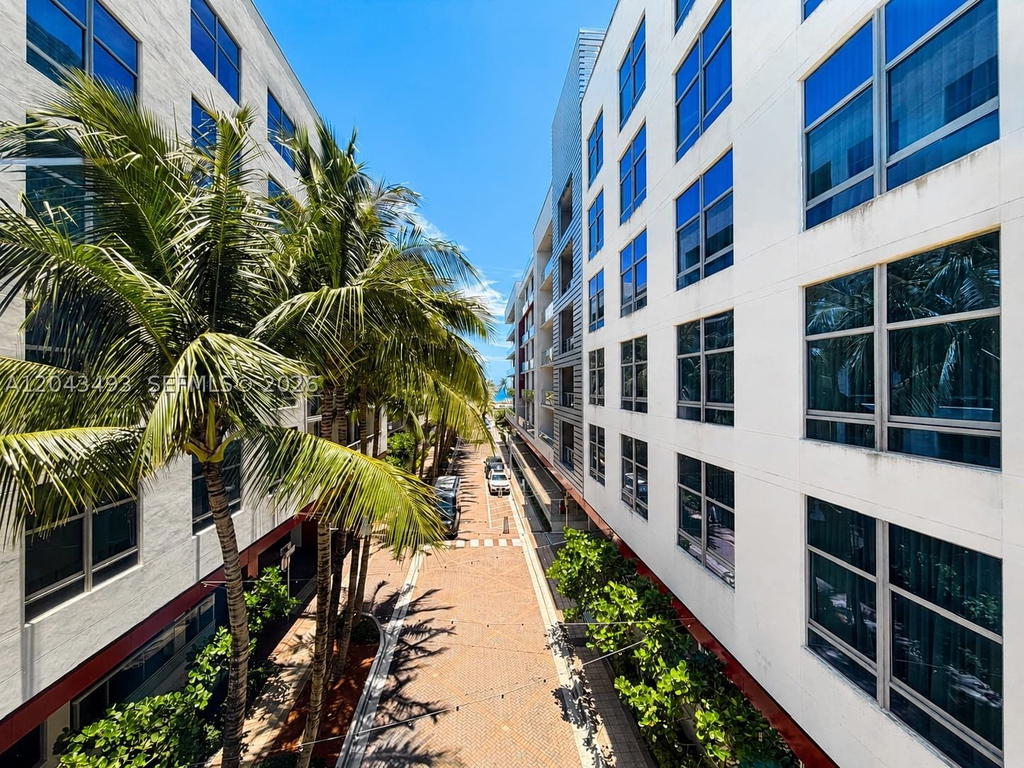 Real estate property located at 777 Ocean Dr N302, Broward, Costa Hollywood Condo, Hollywood, FL