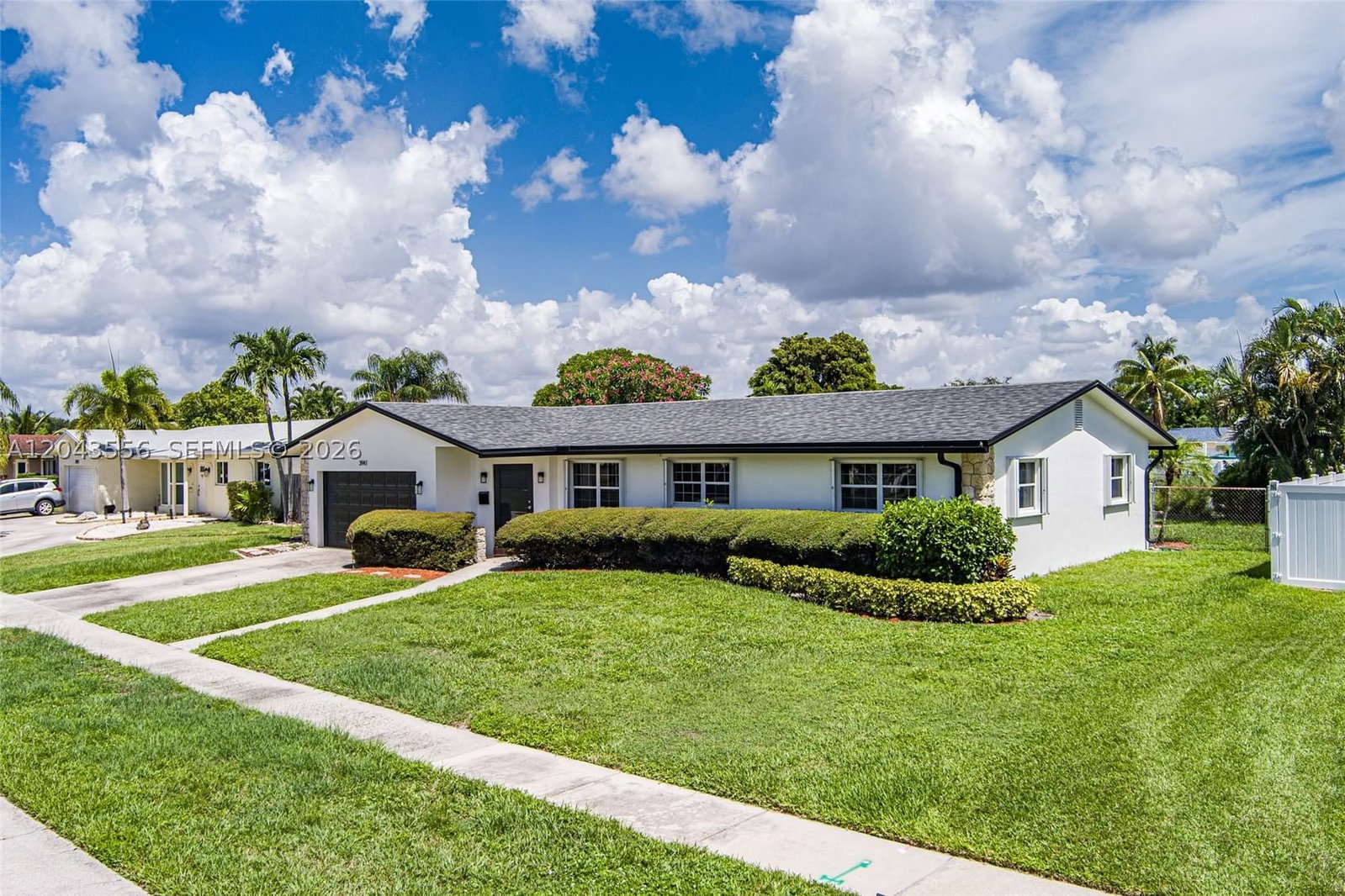 Real estate property located at 3941 4th Ct, Broward, Coconut Creek 10th Sec, Coconut Creek, FL