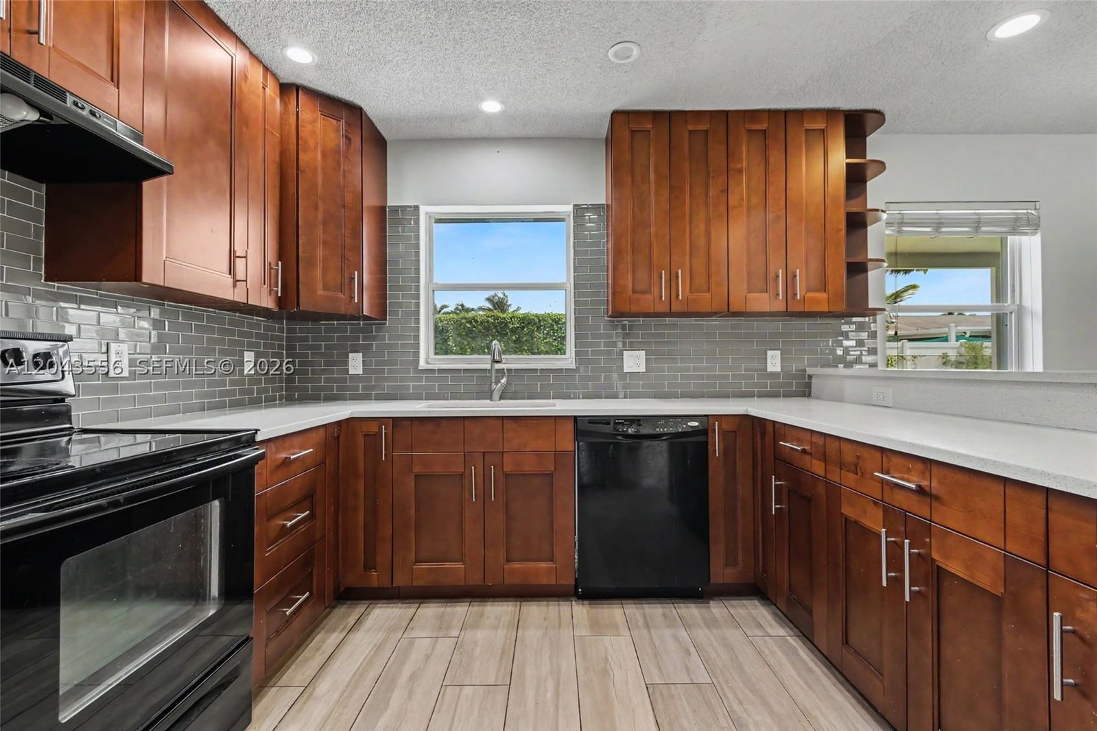 Real estate property located at 3941 4th Ct, Broward, Coconut Creek 10th Sec, Coconut Creek, FL