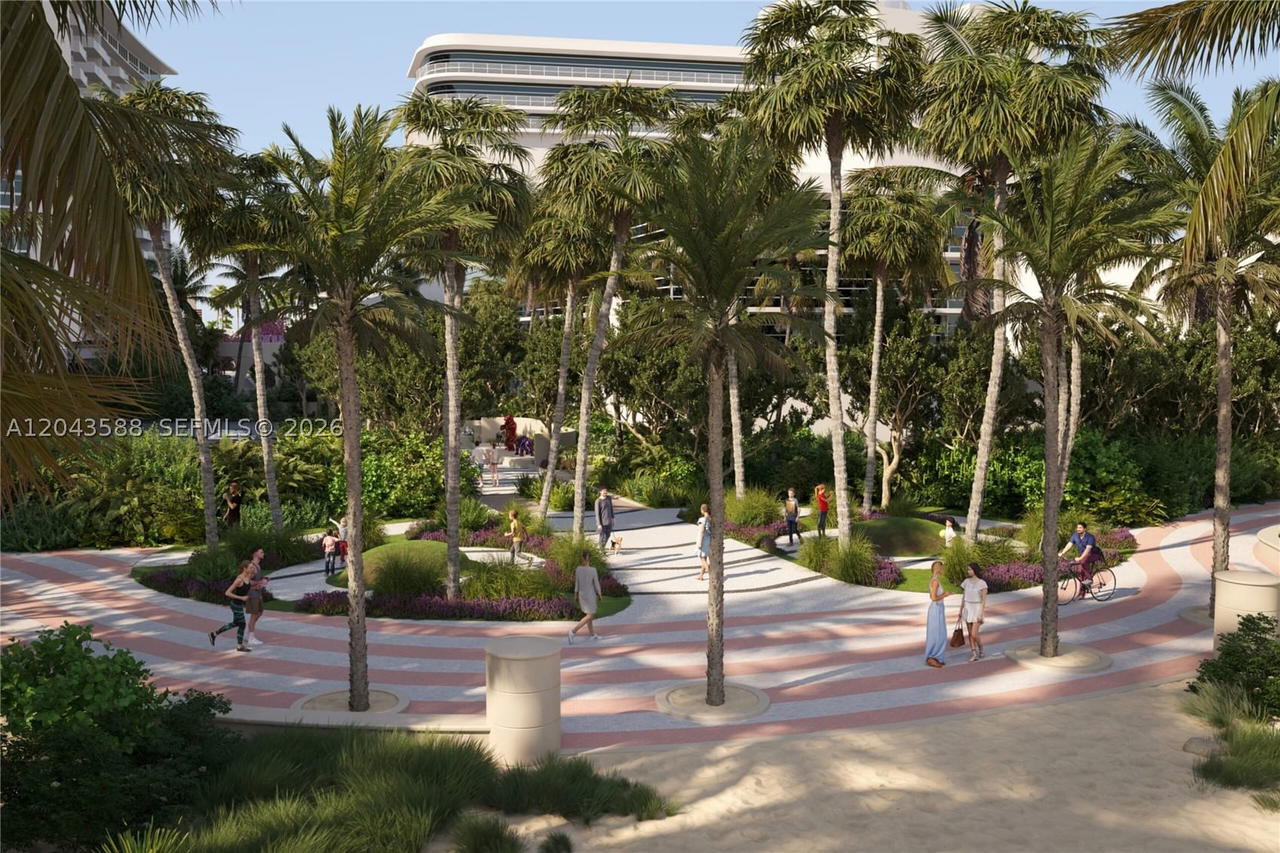 Real estate property located at 100 Lincoln Rd #306, Miami-dade, The Decoplage Condo, Miami Beach, FL