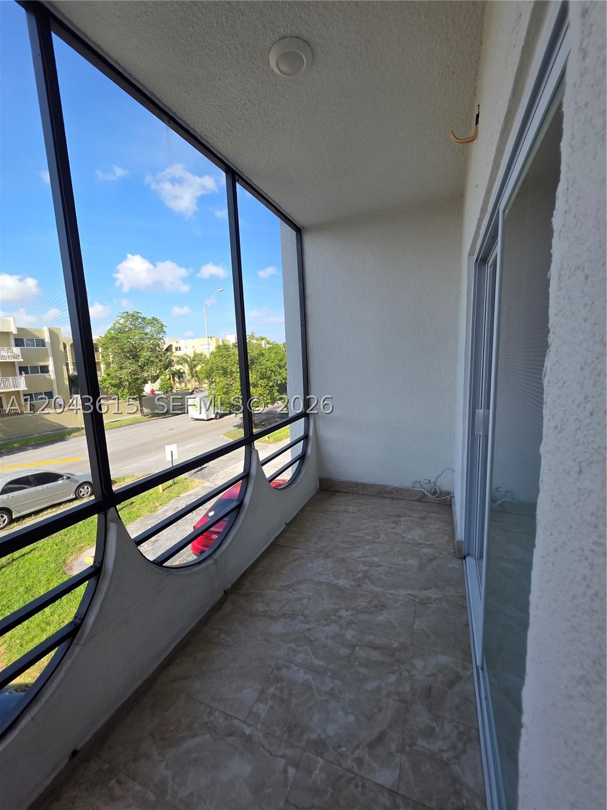 Real estate property located at 4670 13th Ln #206, Miami-dade, Westland South Condo, Hialeah, FL