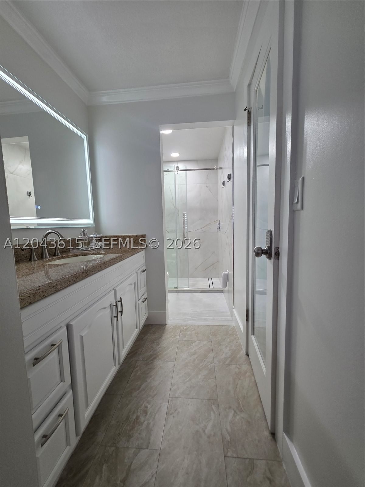 Real estate property located at 4670 13th Ln #206, Miami-dade, Westland South Condo, Hialeah, FL