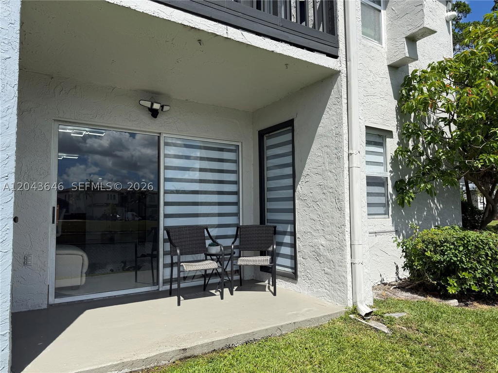 Real estate property located at 601 113th Way #601, Broward, Fairway Greens Condo Home, Pembroke Pines, FL