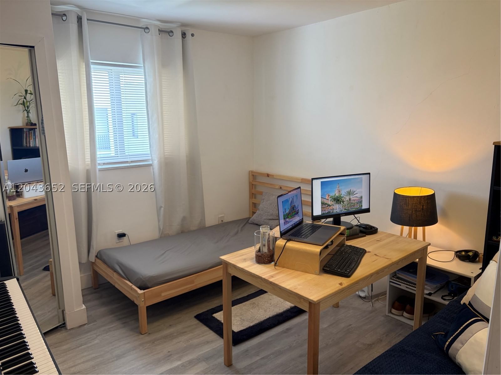 Real estate property located at 820 Salzedo St #405, Miami-dade, Barcelona Court Condo, Coral Gables, FL