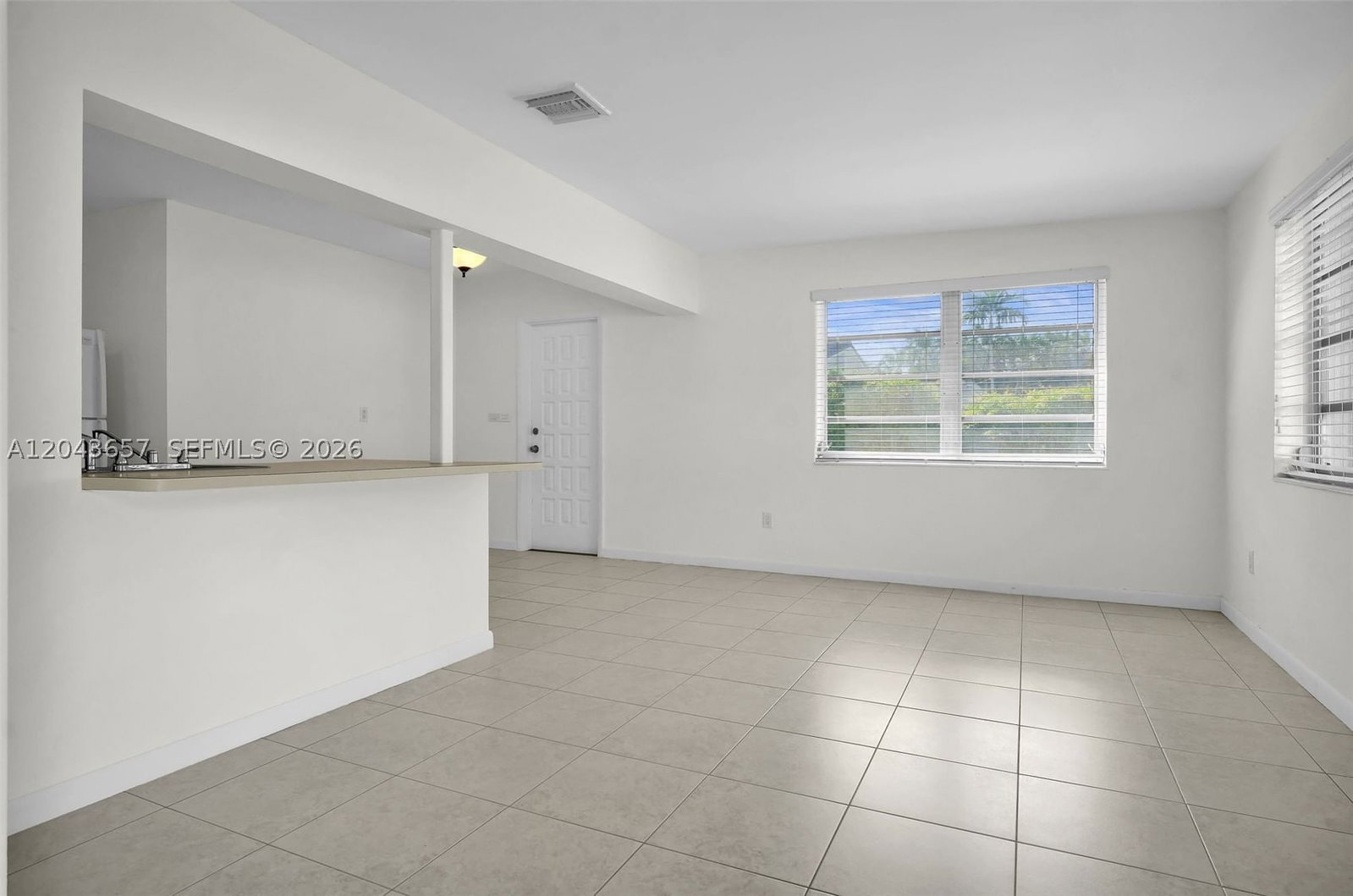 Real estate property located at 14375 Lake Candlewood Ct, Miami-dade, Miami Lakes Sec 2, Miami Lakes, FL