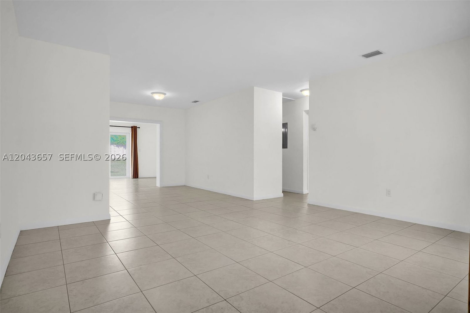 Real estate property located at 14375 Lake Candlewood Ct, Miami-dade, Miami Lakes Sec 2, Miami Lakes, FL