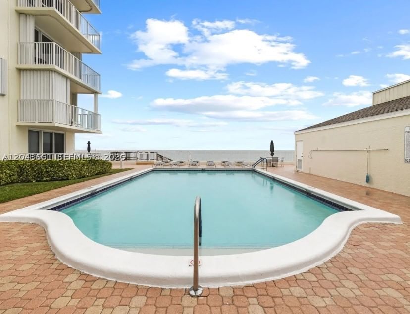 Real estate property located at 3540 Ocean Blvd #212, Palm Beach, Le Chateau Royal Condo, South Palm Beach, FL