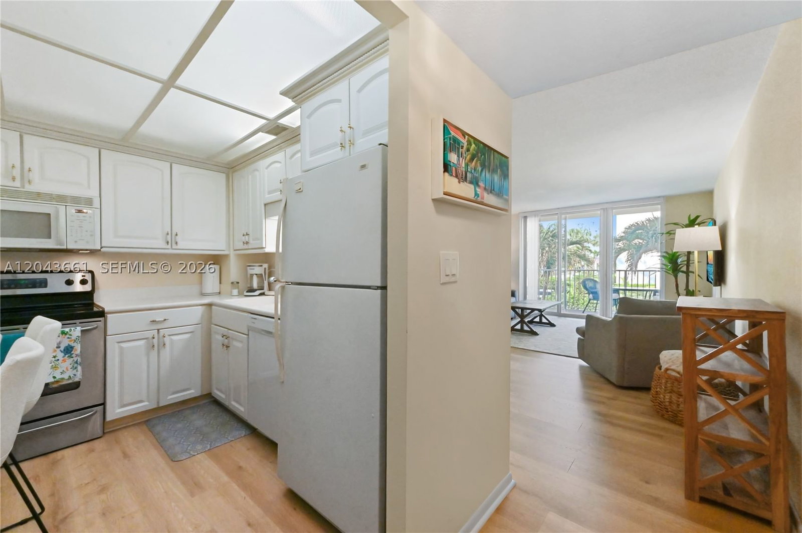 Real estate property located at 3540 Ocean Blvd #212, Palm Beach, Le Chateau Royal Condo, South Palm Beach, FL