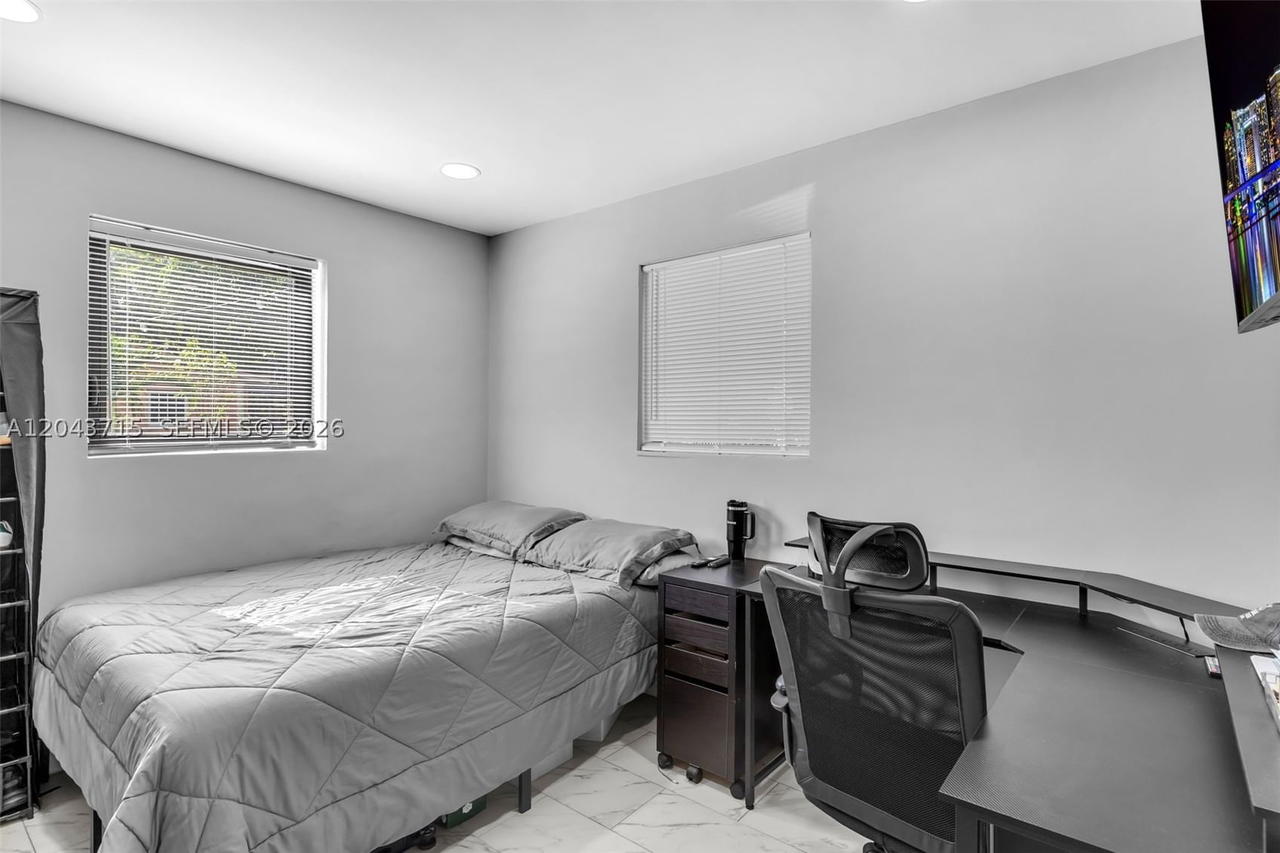 Real estate property located at 15100 14th Ct, Miami-dade, Washington Park, North Miami Beach, FL