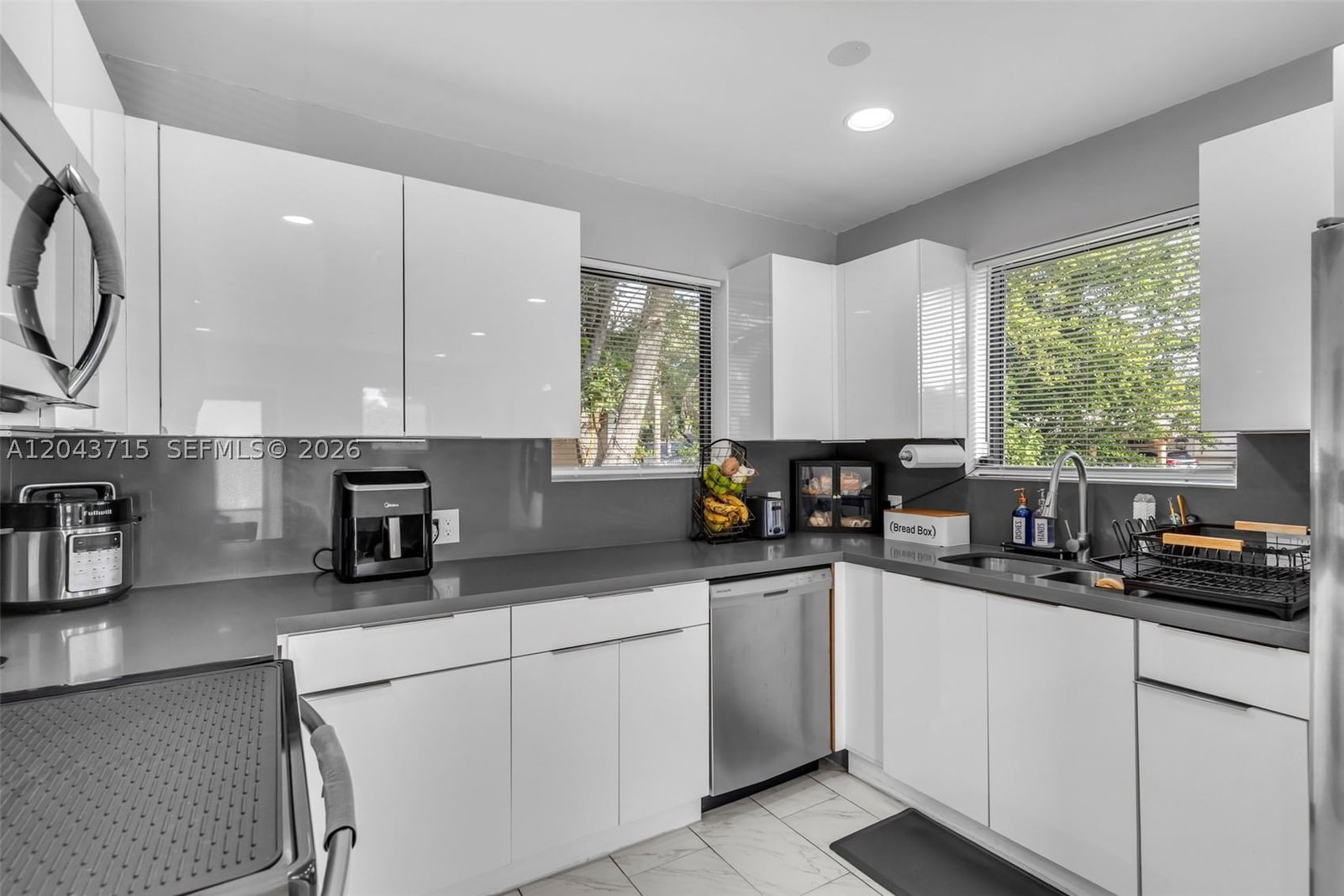 Real estate property located at 15100 14th Ct, Miami-dade, Washington Park, North Miami Beach, FL