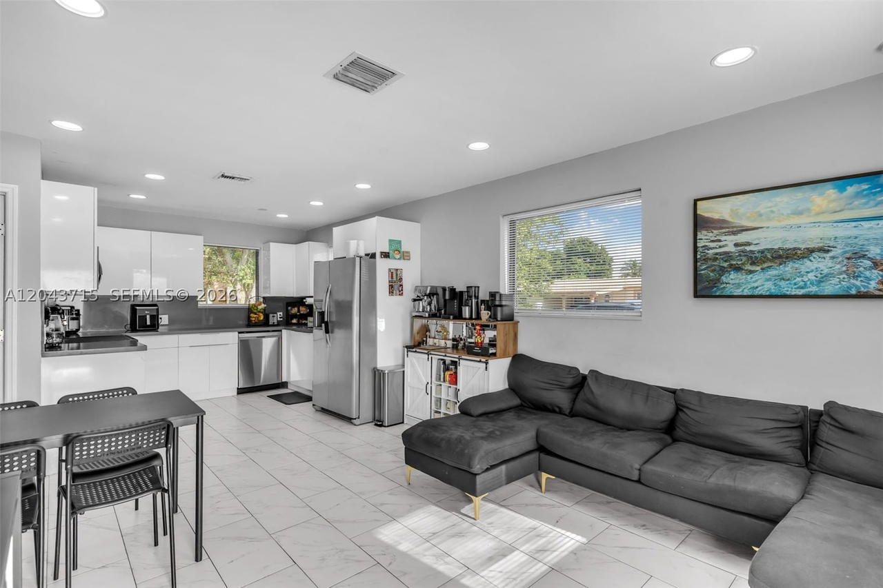 Real estate property located at 15100 14th Ct, Miami-dade, Washington Park, North Miami Beach, FL