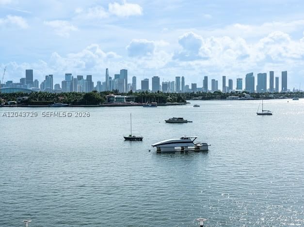 Real estate property located at 1100 West Ave #510, Miami-dade, 1100 West Condo, Miami Beach, FL