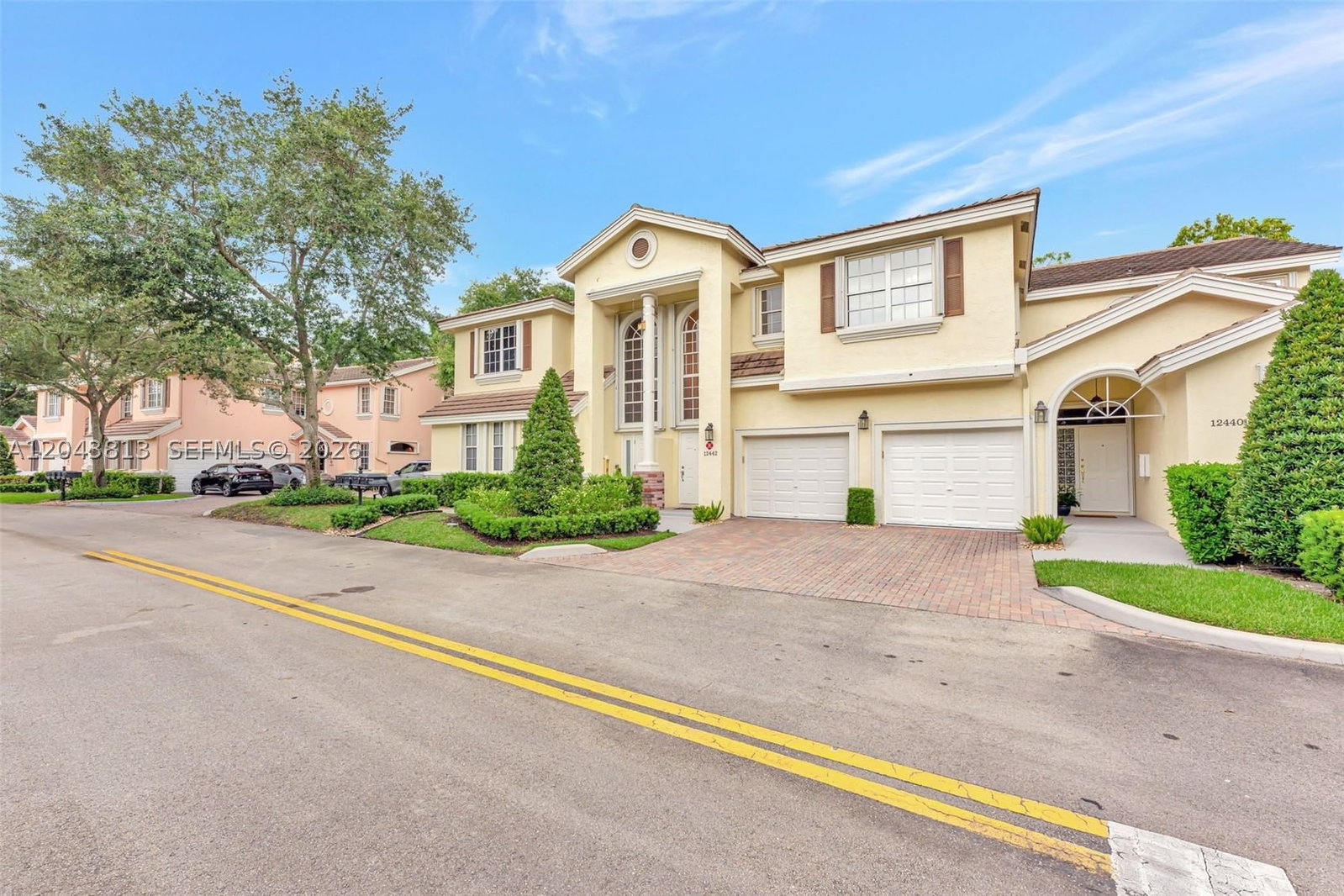 Real estate property located at 12442 10th Ct C-14, Broward, Eagle Trace, Coral Springs, FL