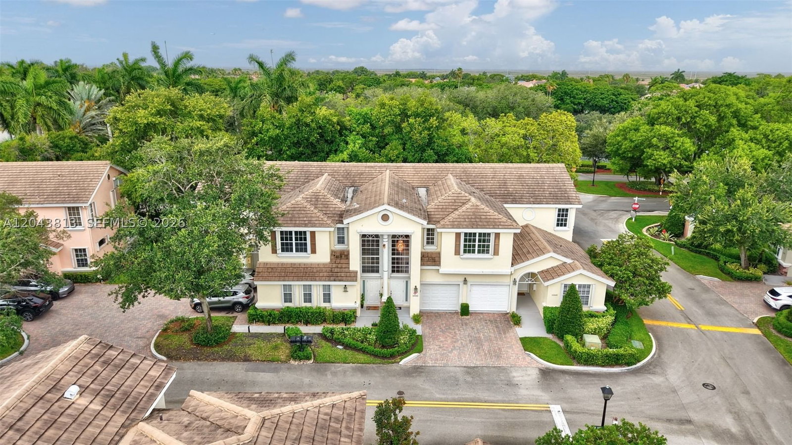 Real estate property located at 12442 10th Ct C-14, Broward, Eagle Trace, Coral Springs, FL