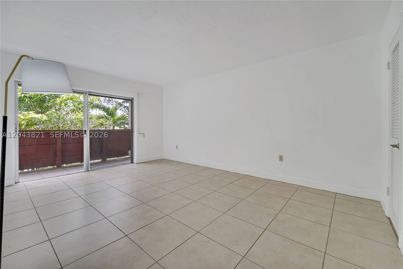 Real estate property located at 1205 Mariposa Ave #307, Miami-dade, Villa Capri Condo, Coral Gables, FL