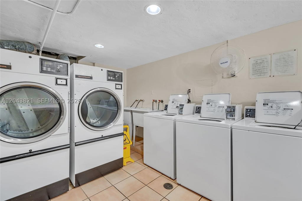 Real estate property located at 1205 Mariposa Ave #307, Miami-dade, Villa Capri Condo, Coral Gables, FL