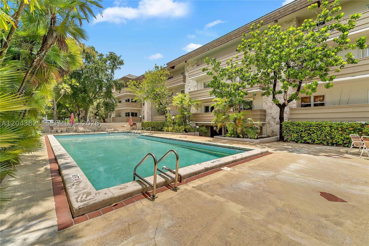 Real estate property located at 1205 Mariposa Ave #307, Miami-dade, Villa Capri Condo, Coral Gables, FL
