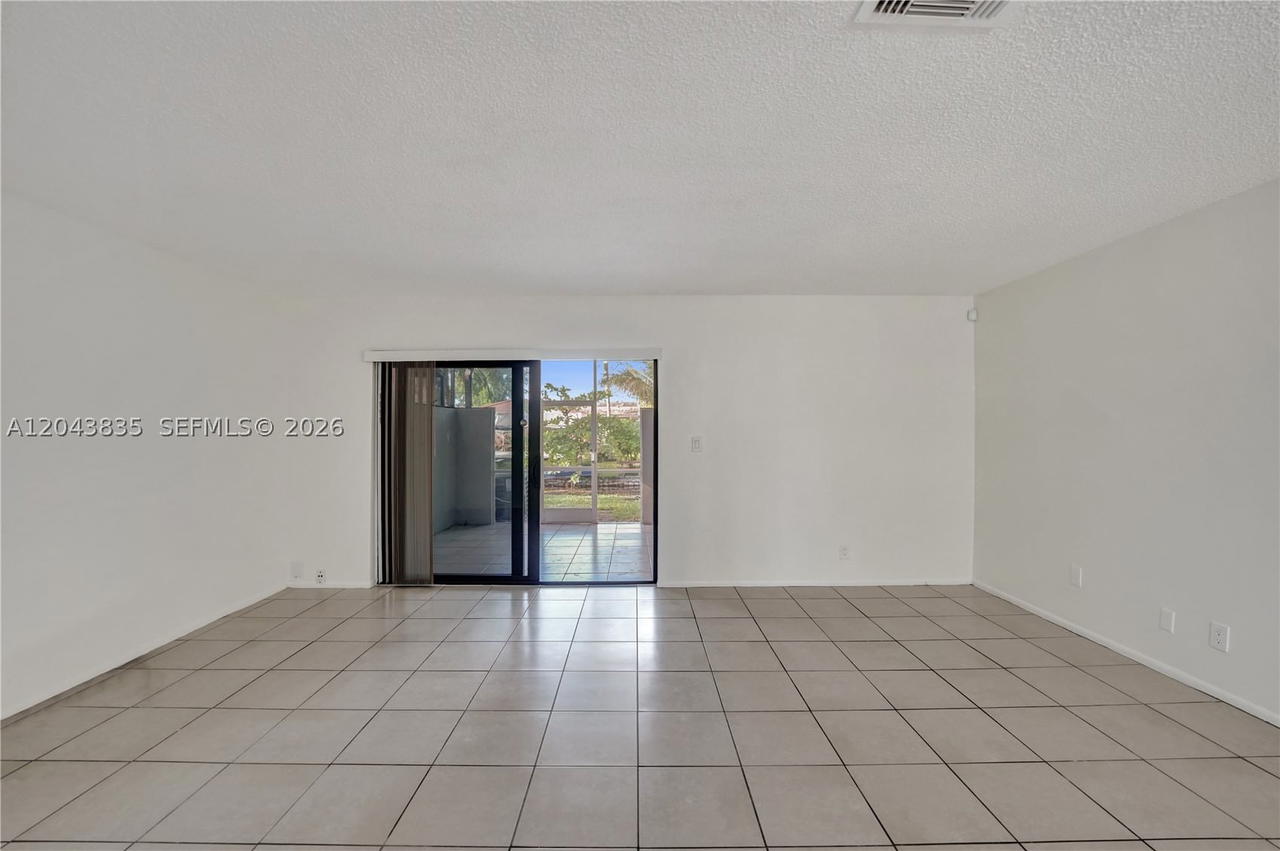 Real estate property located at 9220 14th St #272, Broward, Westview Condominium No F, Pembroke Pines, FL